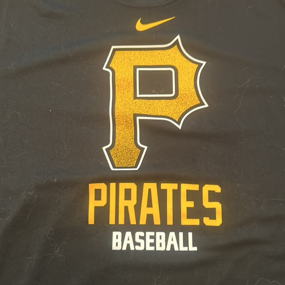 Nike Pittsburgh Pirates Large T-Shirt - Picture 2 of 5